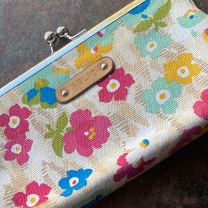Relic Floral Canvas Clutch/Wallet with Kiss Clasp Closure 90’s Aesthetic